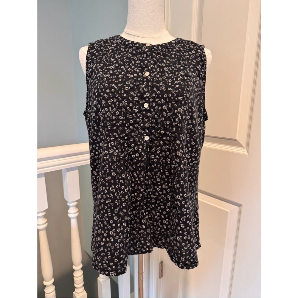 GAP Black & White Floral Button Down Sleeveless pintuck Blouse lightweight M